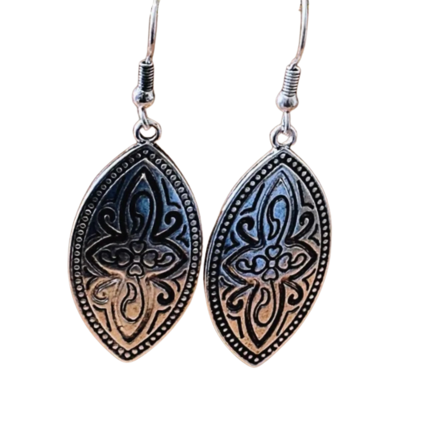 Pressed Metal Clover Dangle Aus Wild Clothing Co