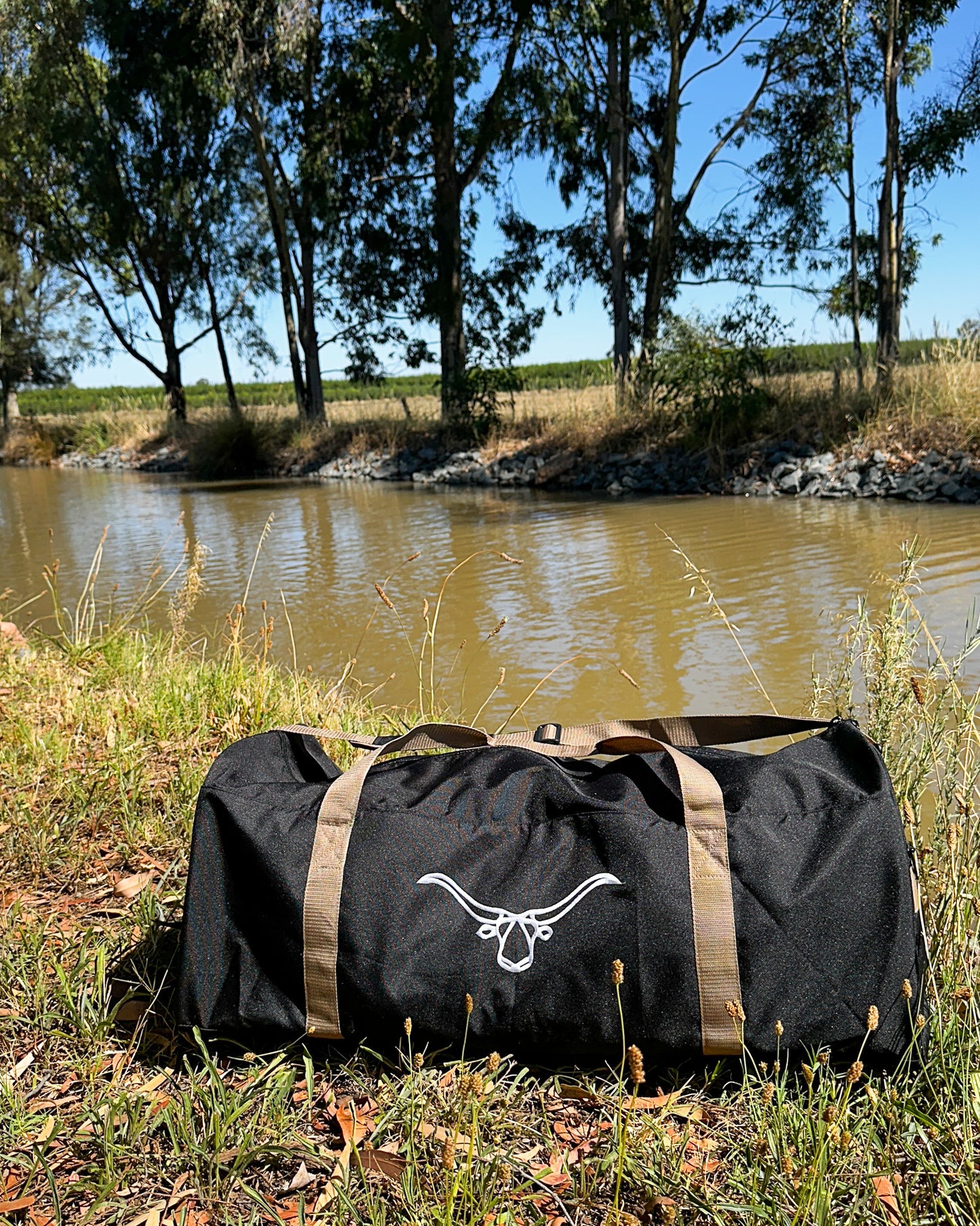 Rosebud Duffle Bag - Black Aus Wild Clothing Co