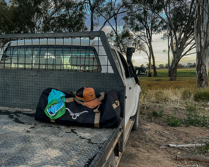 Rosebud Duffle Bag - Black Aus Wild Clothing Co